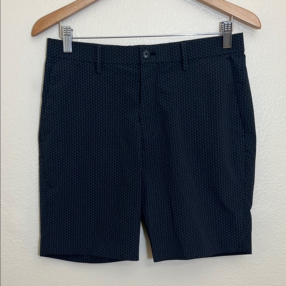 Uniqlo Black Patterned Flat Front Shorts